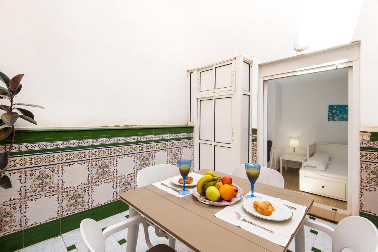 Picasso Center Apartment Malaga Luaran gambar